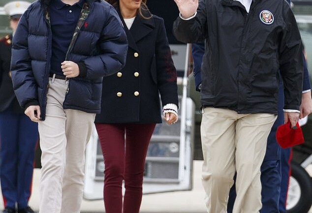 Quý tử 12 tuổi nhà Tổng thống Trump lại thu hút vì vẻ ngoài điển trai và cao lớn bất ngờ