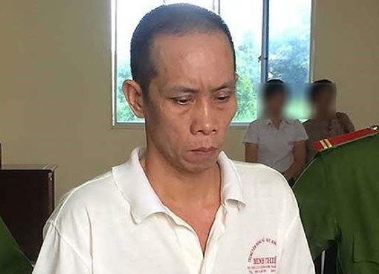 17 năm tù cho gã cha dượng hiếp dâm con riêng của vợ