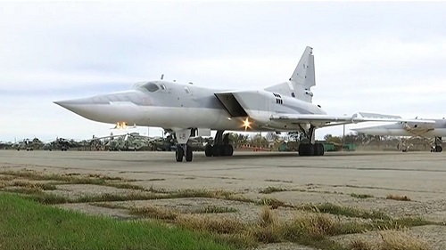 Nga triển khai oanh tạc cơ Tu-22M3 tới Crimea để đáp trả Mỹ