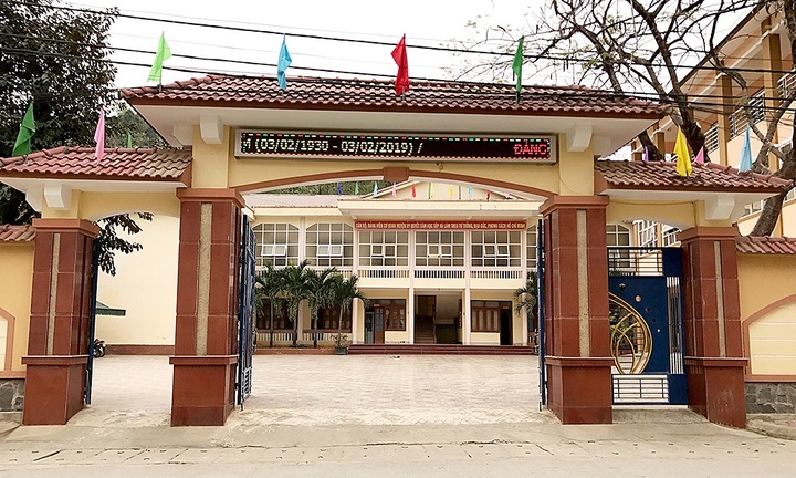 Nghệ An: Chưa tốt nghiệp THPT vẫn làm Phó Chánh văn phòng huyện ủy