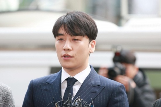 Seungri phủ nhận mọi cáo buộc: 