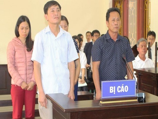Hà Nam: Cán bộ xã ra hầu tòa vì sử dụng bằng cấp 3 không hợp pháp