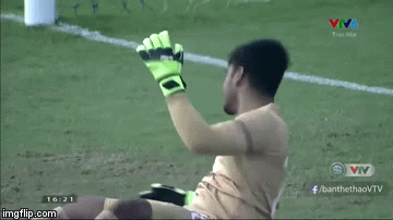 Video: Xem lại Công Phượng lập cú đúp “nhấn chìm” Thái Lan năm 2017