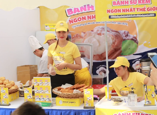 Công ty CP Sakuko Việt Nam bày bán bánh Beard Papa’s có đảm bảo vệ sinh ATTP?