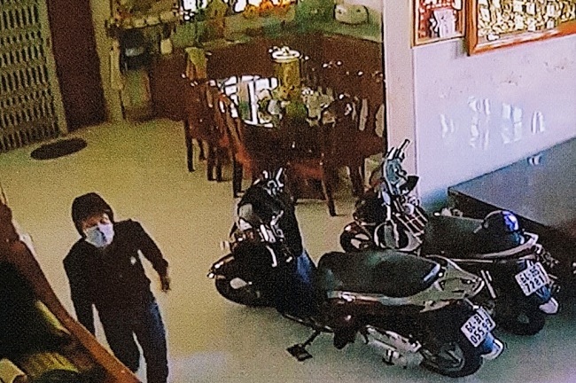 Vụ trộm hơn 8 tỉ đồng ở Vĩnh Long: Phát lệnh truy nã thêm 2 đối tượng