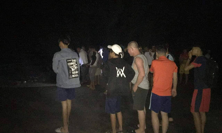 Tá hỏa phát hiện thi thể 2 phụ nữ quấn vào nhau bằng sợi dây thừng trên biển Hà Tĩnh