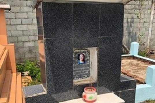 Chuyện lạ có thật ở Đồng Nai: Gần 100 ngôi mộ bị dán ảnh người lạ lên tấm bia