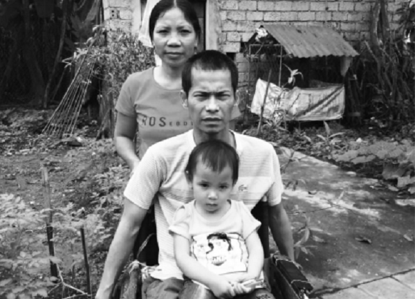 Cảm phục nỗ lực vươn lên của người đàn ông bị mất đôi chân