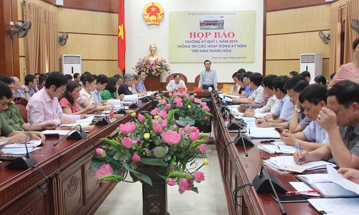 Sai phạm tại Trường THPT chuyên Lam Sơn: UBND tỉnh Thanh Hóa yêu cầu kiểm điểm