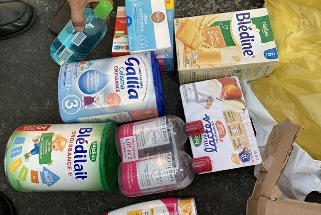 Bắt giữ lô hàng phẩm mỹ phẩm và thực phẩm cao cấp của Pháp nhập lậu về Việt Nam