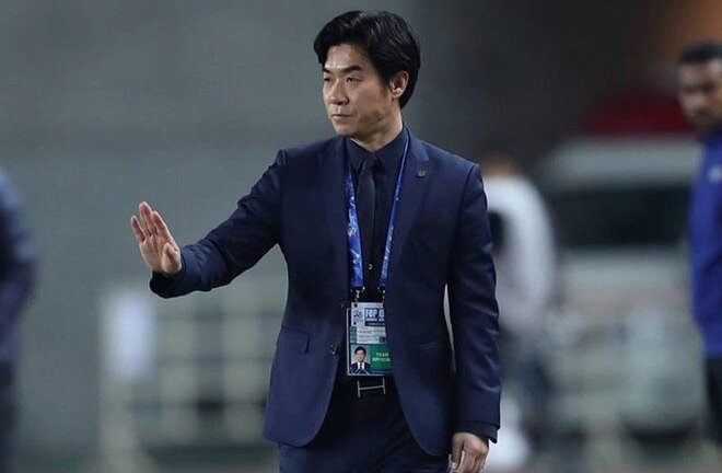 Đặng Văn Lâm sắp trở thành quân át chủ bài của cựu trợ lý HLV Park