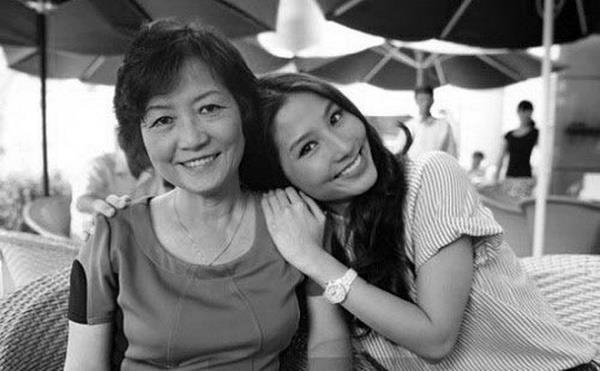 Mẹ ruột nữ diễn viên Diễm My 9X qua đời ở tuổi 58