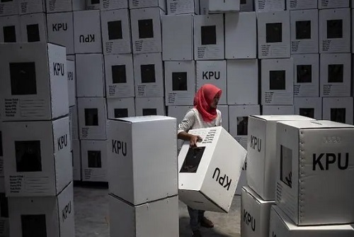 Kiệt sức do phục vụ bầu cử tại Indonesia: Một phụ nữ sẩy thai và gần 140 người thiệt mạng