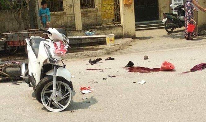 Tin tai nạn giao thông mới nhất ngày 30/4/2019: 2 bố con tử vong do va chạm với đoàn rước dâu