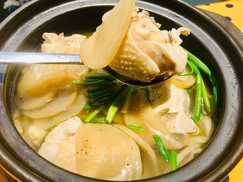 Món ngon mỗi ngày: Canh gà củ cải muối giải ngán sau kỳ nghỉ lễ