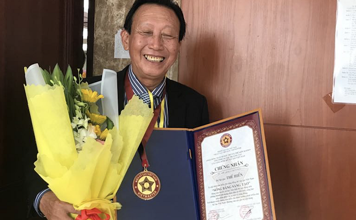 NSƯT Thế Hiển bất ngờ nhận kỉ lục Guinness Việt Nam