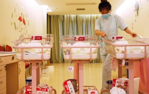 Nữ sinh bị dụ dỗ bán trứng giá hàng chục ngàn USD: Vấn nạn nguy hiểm ở Trung Quốc