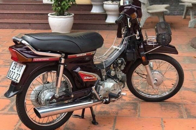Xôn xao chiếc Honda Dream giá hơn 100 triệu đồng
