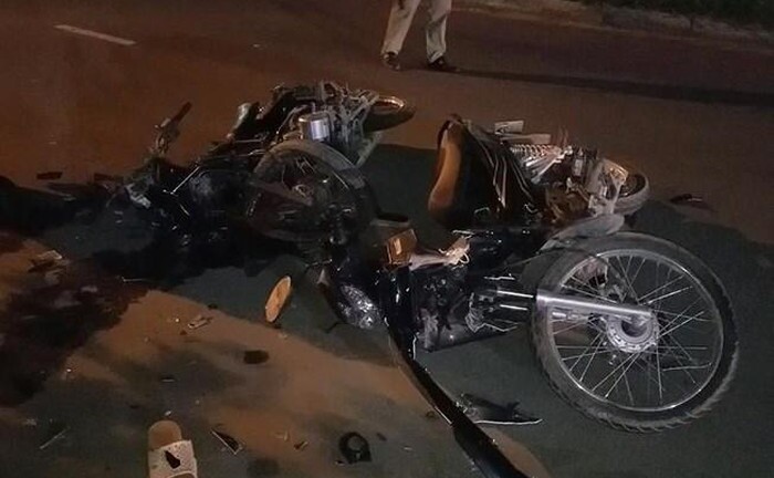 TPHCM: Phát hiện tai nạn xe máy kinh hoàng giữa đêm làm 3 người thương vong 