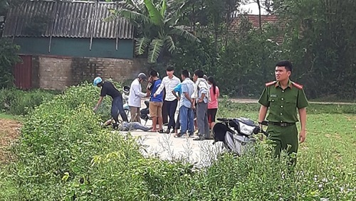 Hà Tĩnh: Phát hiện nam thanh niên tử vong bên đường, nghi sốc ma túy