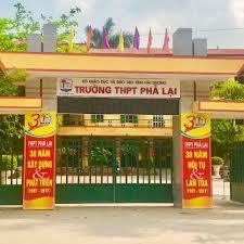 Cần sự lý giải vụ học sinh đang học bị chuyển trường không lý do