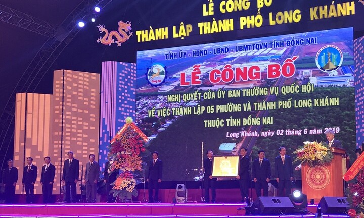 Người dân Long Khánh kỳ vọng về một thành phố mới, năng động