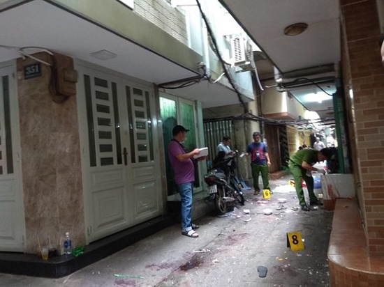 Nghi án con gái tâm thần đâm chết mẹ trong nhà vệ sinh tại TP. HCM