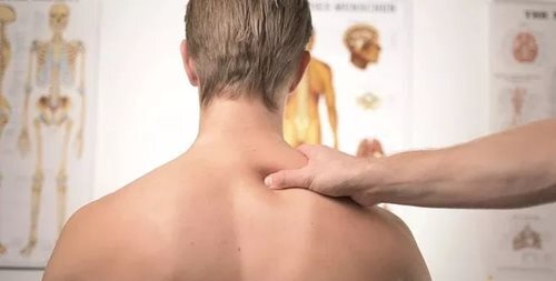 4 kiểu người không được đi massage vùng gáy bởi có thể bị đột quỵ chết người