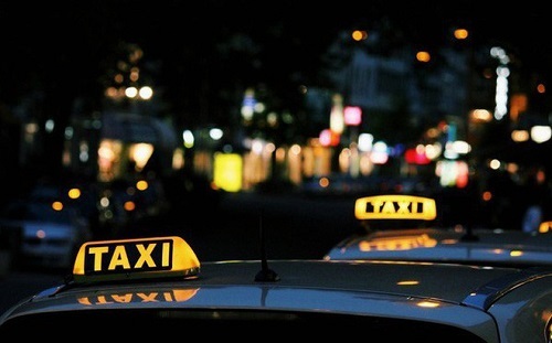 Tin tức đời sống mới nhất ngày 15/6/2019: Từ chối chở khách, lái xe taxi bị đánh bầm dập