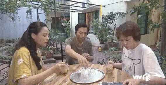 Về nhà đi con tập 46: Xuất hiện người bí ẩn khiến ông Sơn lén lút nghe điện thoại