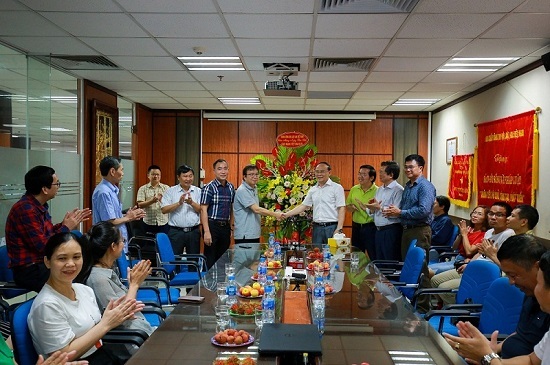 Chủ tịch Hội Luật gia Việt Nam chúc mừng báo ĐS&PL nhân ngày Báo chí cách mạng Việt Nam