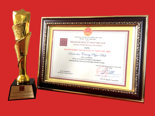 Chủ tịch Tập đoàn Vsetgroup nhận danh hiệu doanh nhân tiêu biểu 