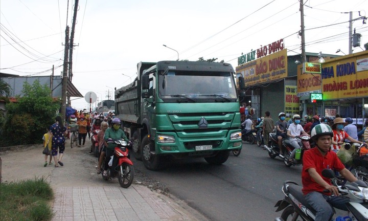 Điều khiển xe máy va chạm với xe ben, người đàn ông tử vong tại chỗ