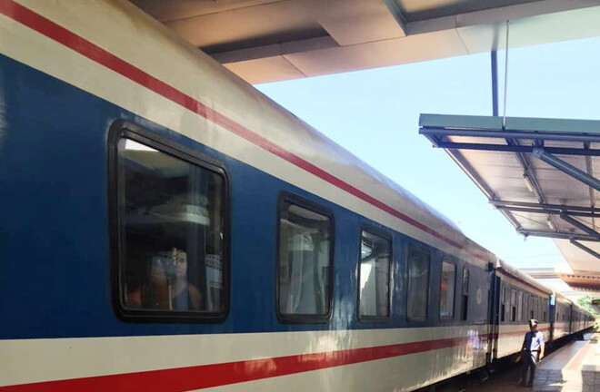 Nhân viên đường sắt giải cứu 2 cô gái bị ép đưa ra Huế làm thuê tại quán karaoke