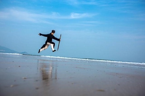 Võ sĩ Từ Hiểu Đông thách đấu với đệ nhất khinh công Võ Đang