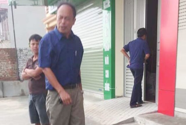 Va chạm giao thông, chủ doanh nghiệp rút súng dí đầu tài xế