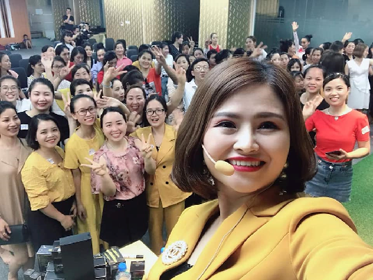 Hàng trăm người bùng nổ trong khóa học 'Công thức Chốt sale thực chiến K03'