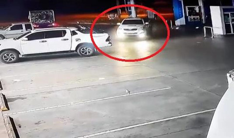 Thái Lan: Bợm nhậu say xỉn đâm xe liên hoàn trong đêm