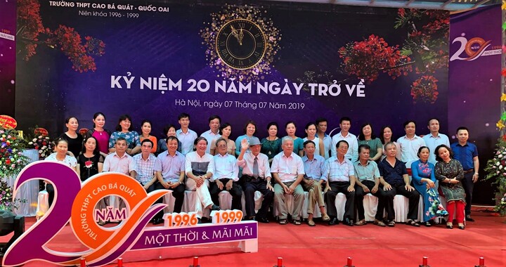Hội khóa (1996 - 1999) Trường THPT Cao Bá Quát: 20 năm ngày trở về và nghĩa tình còn mãi!