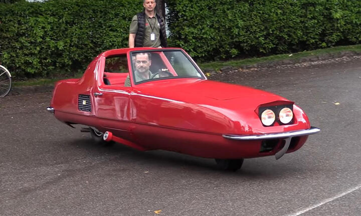 Cận cảnh chiếc xe hơi 2 bánh được rao bán 130 tỷ đồng