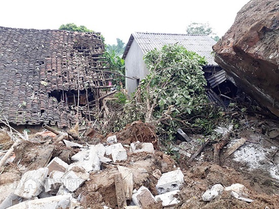 Nạn nhân vụ lở núi vùi lấp 3 người ở Cao Bằng: Nằm giữa đống đổ nát ấy sợ lắm... nghĩ mình chết ở đây rồi