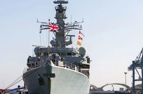 Anh điều tàu chiến thứ ba tới vùng Vịnh giữa lúc căng thẳng với Iran 