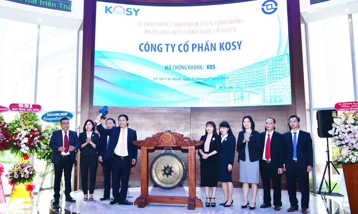 KOSY chính thức niêm yết trên sàn HoSE - chào sàn với sắc xanh liên tiếp