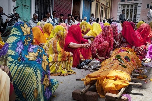 Chàng trai sắp được hỏa táng bỗng 