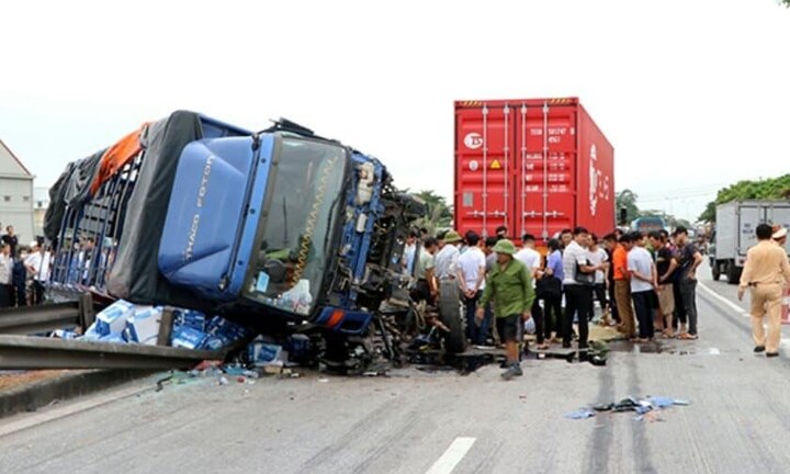 Bắt tạm giam 4 tháng tài xế gây tai nạn làm 5 người chết ở Hải Dương 
