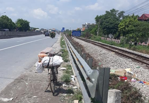 Xót xa nguyên nhân khiến mẹ ca sĩ Châu Việt Cường bị tàu tông tử vong