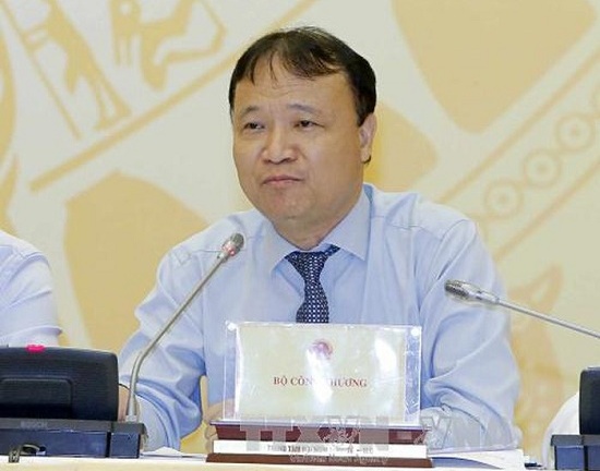 Tháng 9, Bộ Công Thương sẽ trình Chính phủ kịch bản giá điện mặt trời mới