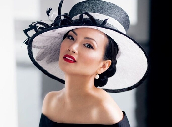 Ca sĩ Hà Phương trải lòng chuyện làm vợ tỷ phú Mỹ gốc Việt