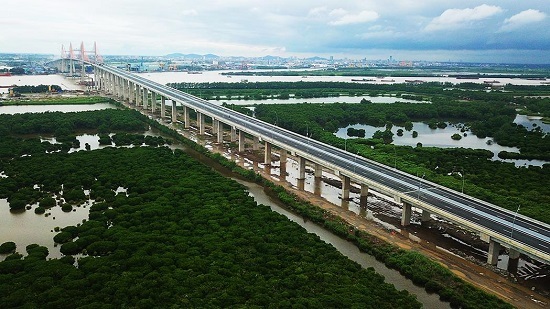 Nhắm mắt là tới Hạ Long!