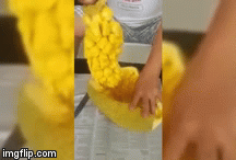 Tuyệt chiêu bổ mít nhanh, lấy trọn vẹn cả buồng mà không dính nhựa